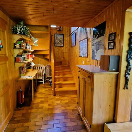 Le Bouquetin - Familial- 8 Personnes בקתה *